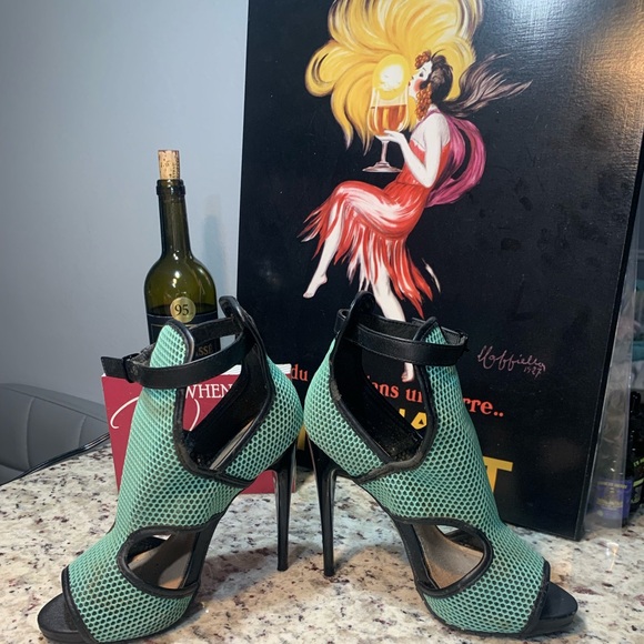 Steve Madden Izzy Azalea heel, size 7.5 teal and black - Picture 2 of 3